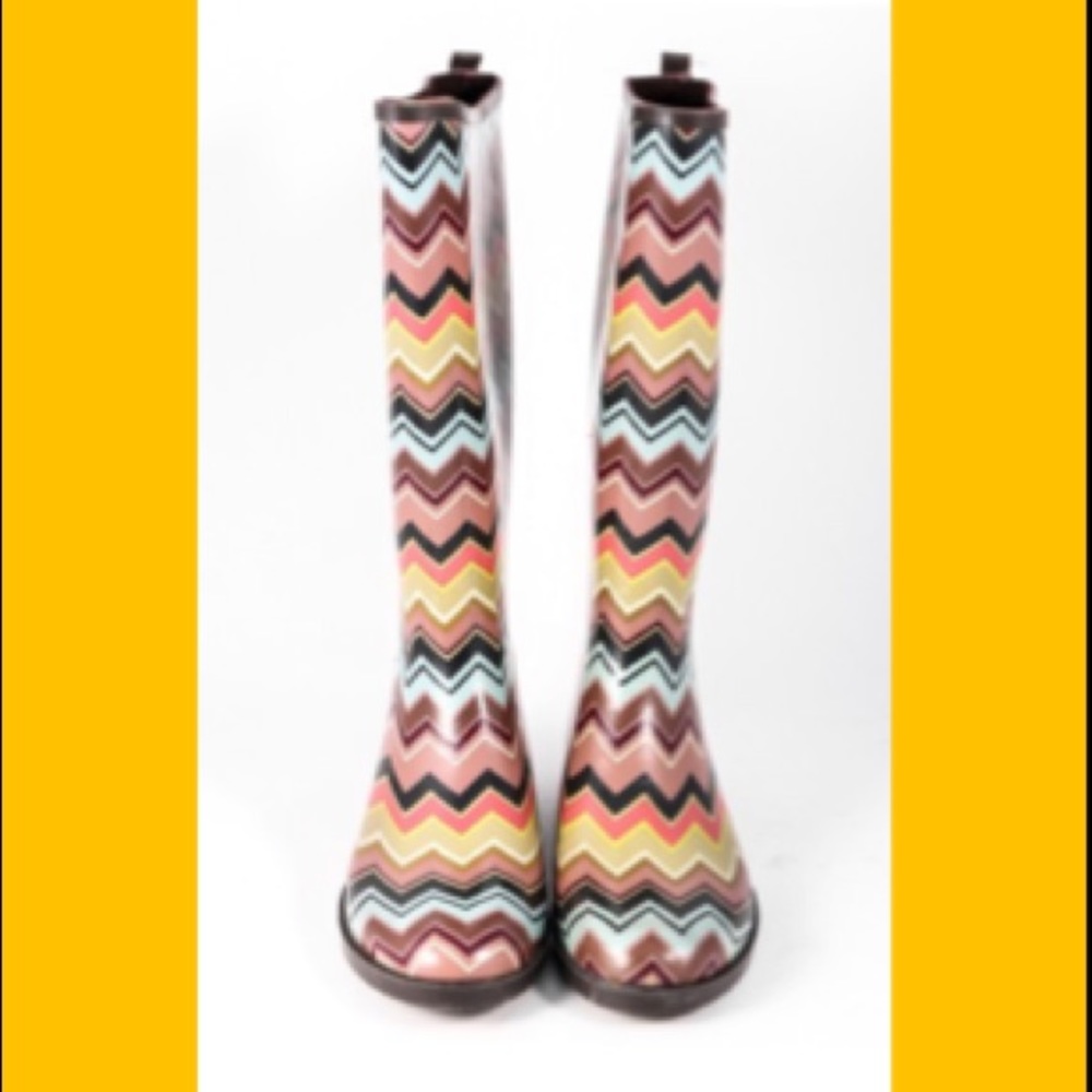 Missoni for Target rain boots sz 10